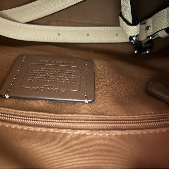 Coach vanilla Rowan Bag - Picture 8 of 8